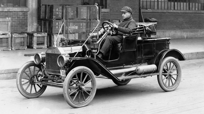 Autos Más Icónicos en la Historia del Automovilismo