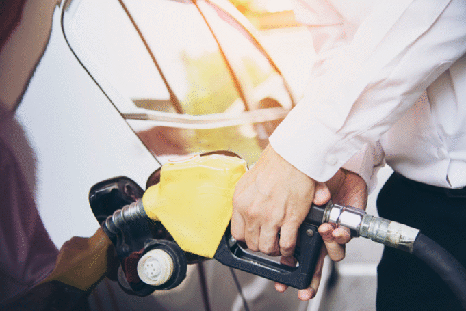 ¿Gasolina, diésel o eléctrico? Ventajas y desventajas en 2025.