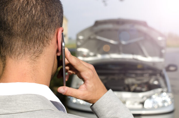 Cómo detectar fallas comunes en tu coche sin ser mecánico.