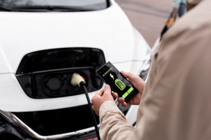 Cómo cuidar la batería de tu auto eléctrico para prolongar su vida útil