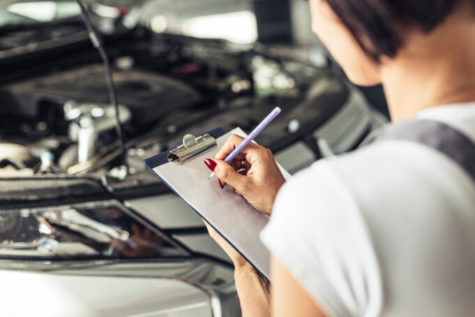 Cómo preparar tu auto para un viaje largo: checklist antes de salir