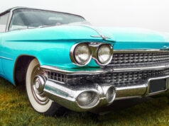 Coches clásicos convertidos a eléctricos — estilo retro con movilidad sostenible