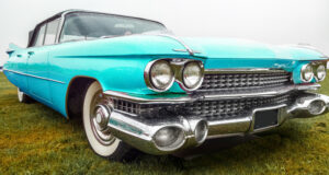 Coches clásicos convertidos a eléctricos — estilo retro con movilidad sostenible