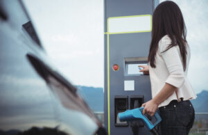 Redes de carga: mapeo y comparativa de estaciones públicas de carga rápida en México