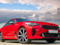 ¿Por qué los autos rojos parecen más rápidos? La ciencia detrás de los colores