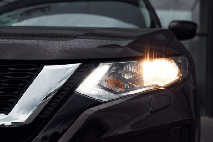 La evolución de la iluminación inteligente en los autos actuales